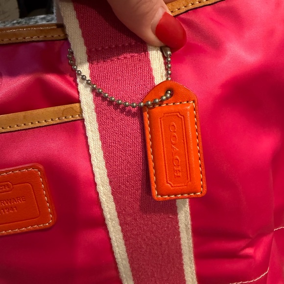 Coach Fuchsia Tote with Tangerine Handles - Picture 6 of 11